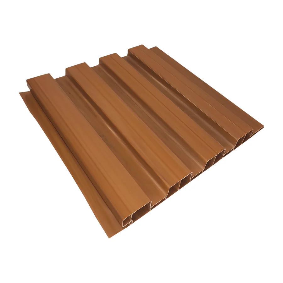 Painel ripado PVC na cor mogno, fabricação Belo Santo