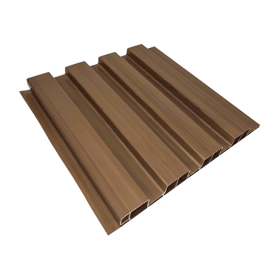 Painel ripado PVC na cor tabaco, fabricação Belo Santo
